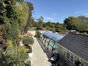 Photo 25- click for photo gallery